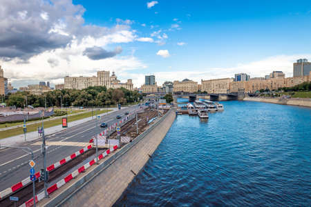 MOSCOW, RUSSIA - JULY 27, 2020: Berezhkovskaya embankment, view from the bridge. Beautiful view.の写真素材