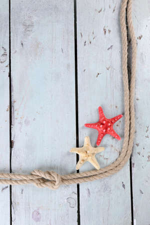 Marine knot on wooden backgroundの写真素材