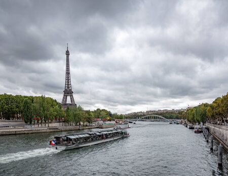 Paris and the river Senna on a cloudy autumn day.のeditorial素材