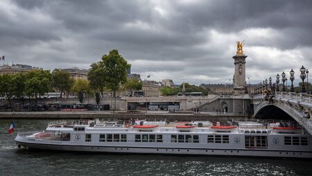 Paris and the river Senna on a cloudy autumn day.のeditorial素材