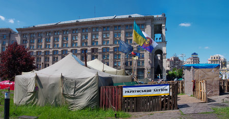 KIEV (KYIV), UKRAINE - MAY 11, 2014: Kiev downtown, on Maydan Nezalejnosti, Ukraine.のeditorial素材