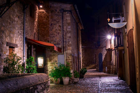 Medieval town with bridge. Besalu, Catalonia, Spainの写真素材