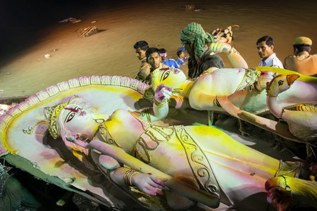 KOLKATA, INDIA - OCT 06: An annual Hindu festival in South Asia that celebrates worship of the Hindu goddess Durga on October 06, 2014 in Kolkata, India.のeditorial素材