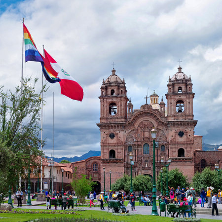 CUSCO PERU-MARCH 08, 2015: Plaza De Armas and Iglesia de la Compania, Cusco, Peruのeditorial素材