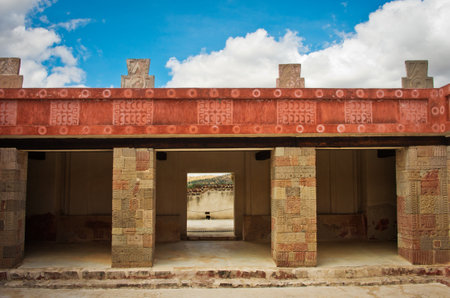 patio of the Pillars (Patio de los Pilares), Teotihuacan, Mexicoのeditorial素材