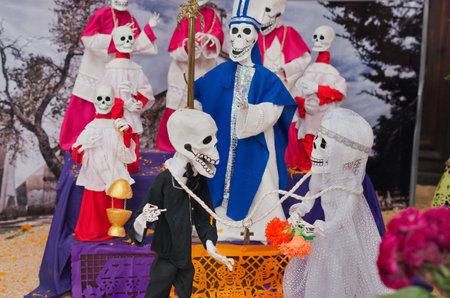 Mexico City, Mexico - October 28, 2016: Mexican sculptures of a skeletons in Cathedral on Zocalo , during the celebration of day of dead (Dia de los Muertos), Mexico Cityのeditorial素材