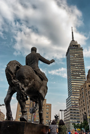 Mexico City, Mexico - December 11, 2016: View of Torre Latinoamericana ( Latin-American Tower) from the street in Mexico City.のeditorial素材
