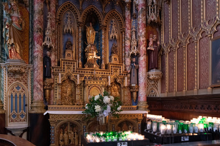 Ottawa, Ontario, Canada September 1, 2019: Interior of Notre-Dame Cathedral Basilica is a Roman Catholic minor basilica in Ottawa, Ontario, Canadaのeditorial素材