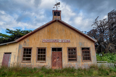 San Gregorio, Chile - January 21, 2020: San Gregorio is a ghost town in the far south of Chile. It is part of the Magallanes Region and Province, some 40 km (25 mi) southwest of Punta Delgada. There is an estancia and several imposing buildings dating froのeditorial素材