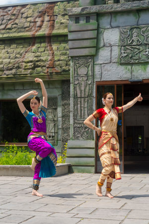 SZEGED, HUNGARY - MAY 26. 2019 - Performance of the Kala Sangam Dance group in Bharatanatyam style at Szeged Zooのeditorial素材