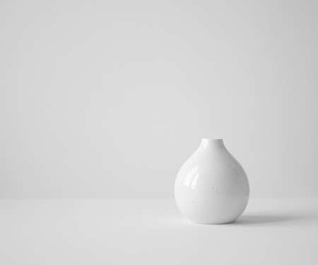white vase on a white backgroundの写真素材