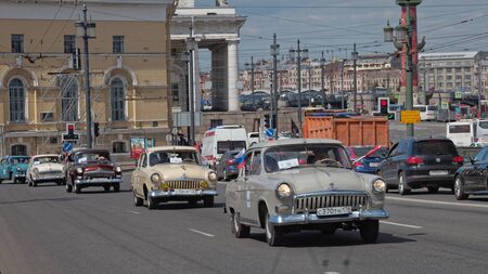 SAINT-PETERSBURG, RUSSIA - 21 MAY 2017: Parade of vintage cars. Old automobiles. Tinted photo.のeditorial素材