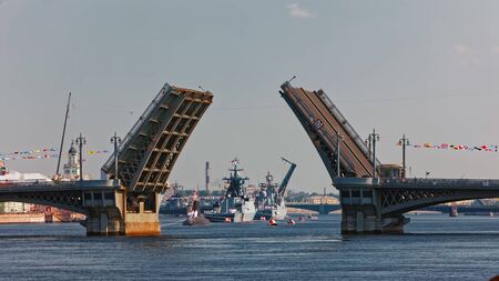 SAINT-PETERSBURG, RUSSIA - JULY 29, 2018: Warships and combat aircraft parade on the Neva river. Day of the Russian Navyのeditorial素材