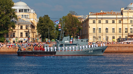 SAINT-PETERSBURG, RUSSIA - JULY 29, 2018: Warships and combat aircraft parade on the Neva river. Day of the Russian Navyのeditorial素材