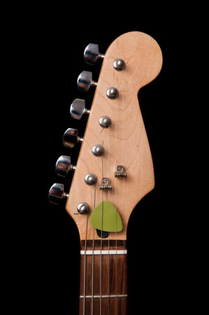 Electric guitar head