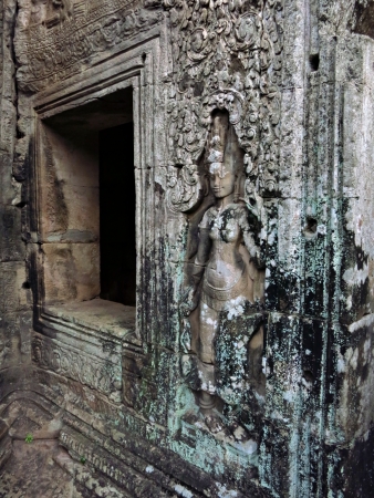 The ancient figure of Angkor Wat temple complexの写真素材