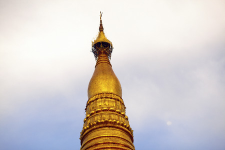 Golden stupas at the Shwedagon Paya, Yangoon, Myanmarの写真素材