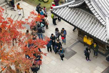 Tourists walk on a street around Kiyomizu Templeのeditorial素材