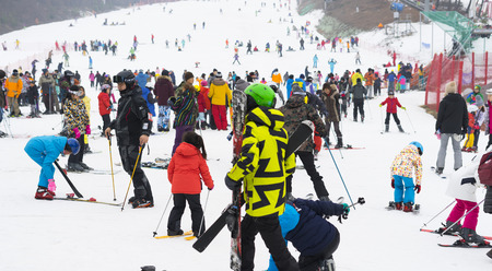 Crowded of tourists enjoy the activities in Jisan Forest Ski Resort in Seoul, South Koreaのeditorial素材