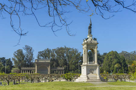 Day view of de Young Museum in San Francisco, CAのeditorial素材