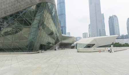 Unidentified woman travel at Guangzhou Opera House in Guangzhou, Chinaのeditorial素材
