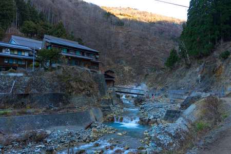 A famous valley Jigokudani Hot Spring Korakukan at Yamanouchi in Nagano, Japan.のeditorial素材