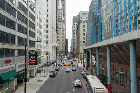 Street in the Chicago downtown loop business district, Chicago, IL
