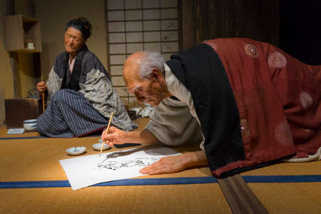 The animatronic figures of the Ukiyo-e artist Katsushika Hokusai and his daughter Oei at Sumida Hokusai Museumin Tokyo, Japanのeditorial素材