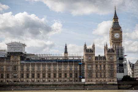 London, 28th September 2017:- The Palace of Westminster, home to the British Parliment with scaffolding due to renovation work on the UNESCO world heritiage site.のeditorial素材