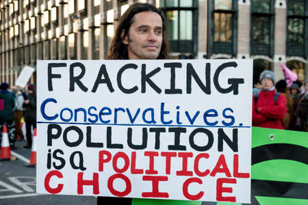 London, United Kingdom, November 17th:- Extinction Rebellion protesters block Westminster Bridge in central London to protest the current environmental emergencyのeditorial素材
