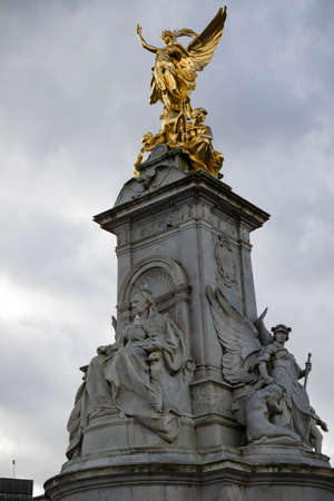 London, United Kingdom, March 8th 2020:- The Queen Victoria Memorialのeditorial素材