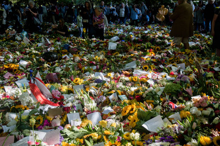 London, United Kingdom, 14th September 2022:- Tributes left by the public to Queen Elizabeth II in Green Park near Buckingham Palaceのeditorial素材