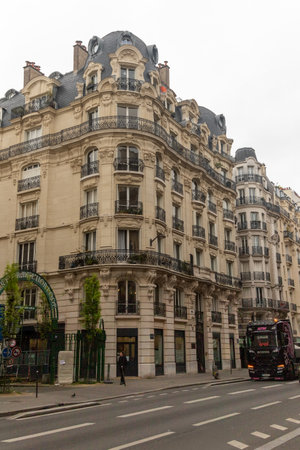 Paris, April 19th 2024:- A view of The Streets of Parisのeditorial素材