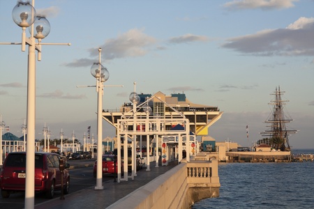 Road to the Pier in St. Petersburg, Florida.  のeditorial素材