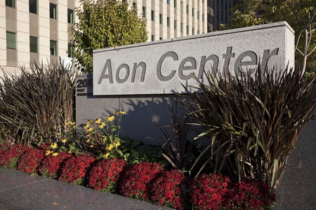 Chicago, Illinois, USA Sign in front of AON Center - 200 E. Randolph Avenue in downtown Chicago. AON Center was built in 1972. The height of the roof is 1,136 ft - as of 2011 AON Center is the third highest building in Chicago.のeditorial素材
