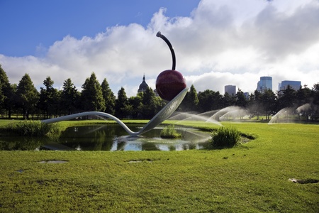 Minneapolis, Minnesota, USA Spoonbridge and Cherry in Minneapolis Sculpture Garden - the sculpture designed by Oldenburg and van Bruggen. Seen summer time with downtown of Minneapolis in the background. July 06, 2010のeditorial素材