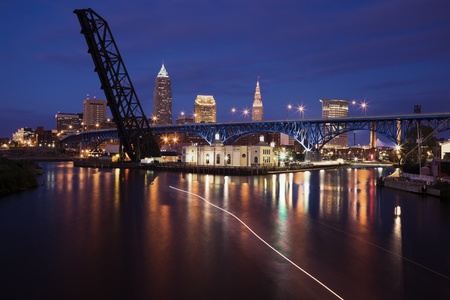 Boat on Cuyahoga River in downtown of Clevelandのeditorial素材
