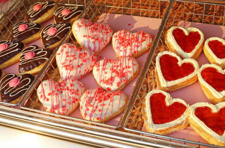lots of heart donuts in rollの写真素材