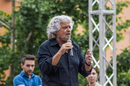 Beppe Grillo speak in Bologna Italy 10 May 2014  in Piazza San Francesco Movimento 5 Stelle M5S.のeditorial素材