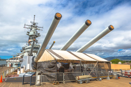 HONOLULU, OAHU, HAWAII, USA - AUGUST 21, 2016: Big cannons of USS Missouri BB-63 warship at Pearl Harbor. Commissioned in June 1944 and served in World War II and many wars in 1950, 1984 and 1991.のeditorial素材