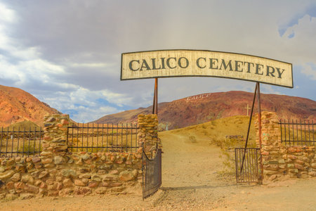 Calico,California,USA-August 15, 2018: Entrance to Calico Ghost Town old Cemetery of 1890. The mining town of Calico is located near Barstow in San Bernardino county. Calico is State Historic Landmarkのeditorial素材