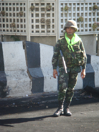 Bangkok/Thailand - 05 20 2010: The army takes control of the streets.のeditorial素材