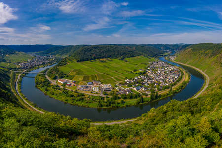 Panoramic view of the loop of the Moselle near Bruttig near Cochem, Germany.の写真素材