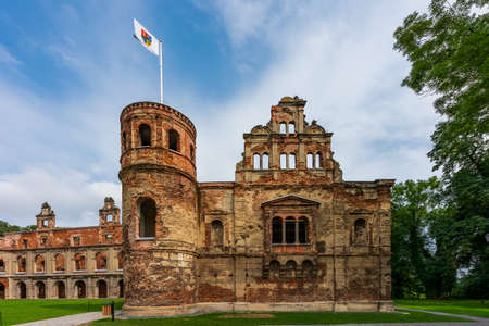 Ruins of the palace in the town of TworkÃ³w, Poland.のeditorial素材