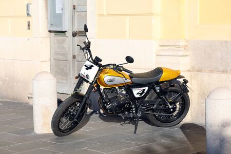 Nice, France - February 6, 2019: Modern And Beautiful MASH 125 DIRT TRACK Injection DELPHI Motorbike Parked In The Street Of Old Nice, French Riviera, France, Europeのeditorial素材