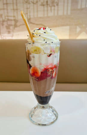 Ice cream sundaeの写真素材