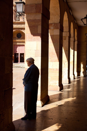 Old man under the porch, Oviedoのeditorial素材