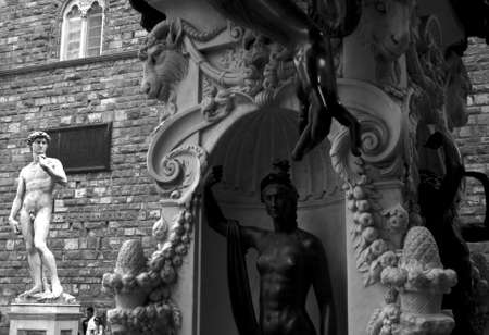 Perseus monument and david di michelangelo, Florenceの写真素材