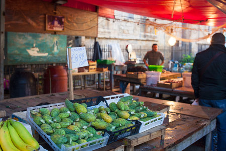 PALERMO, ITALY - DECEMBER 28, 2013: View of open air fruit market in Ballaro famous neighborhood in Palermoのeditorial素材
