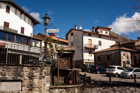 View of the Romolo Ferretti square in Collagna, Reggio Emilia. Italyのeditorial素材